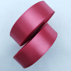 Атласна стрічка 2.5 см 33м