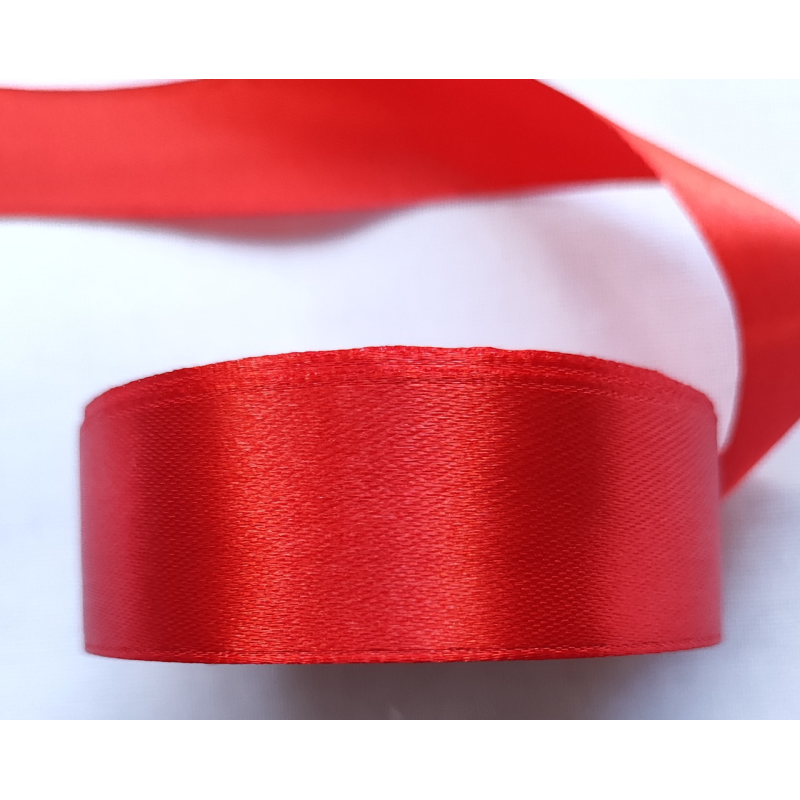 Атласна стрічка 2.5 см
