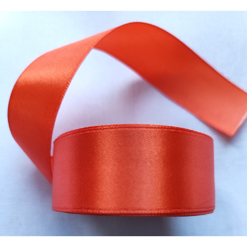 Атласна стрічка 2.5 см