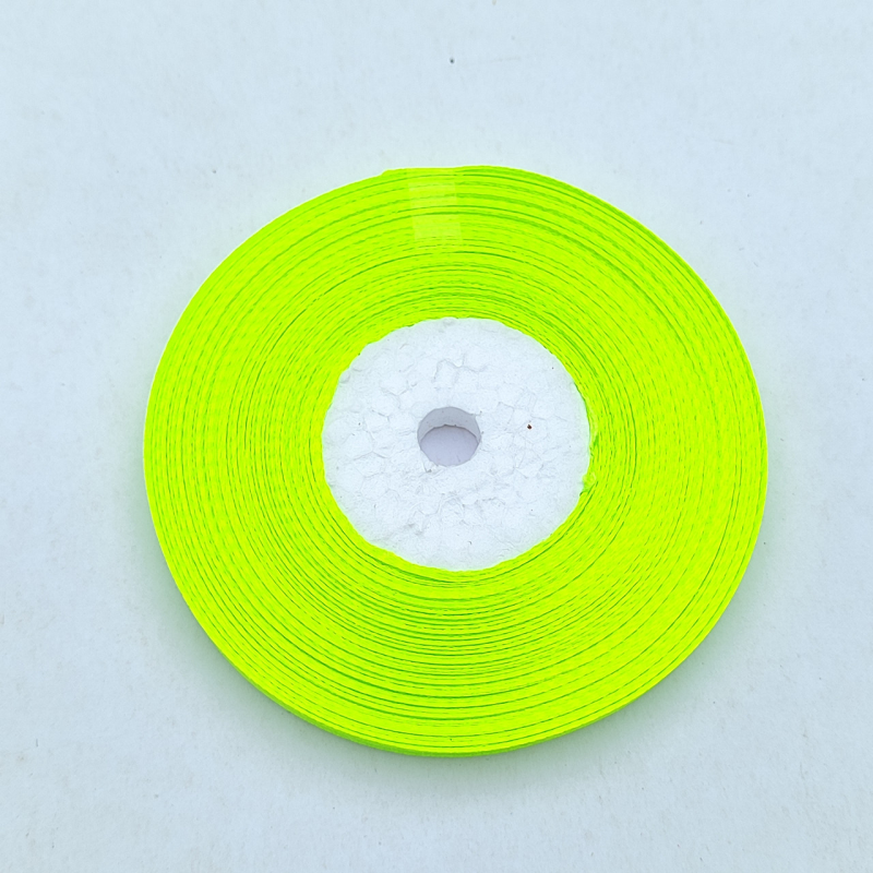 Стрічка атласна 6 мм 33м салатова