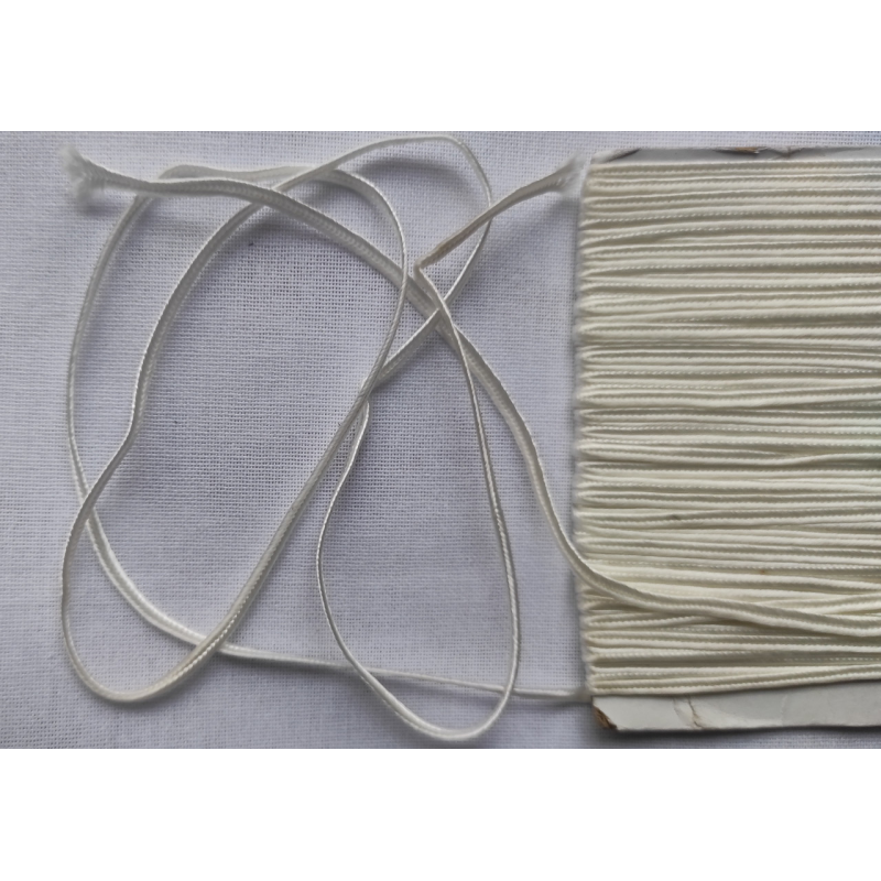 Атласний шнур плоский 50 м молоко