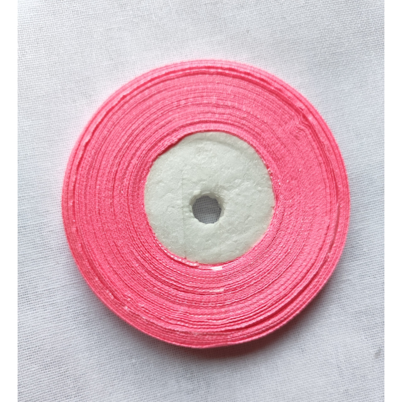 Стрічка атласна 6 мм 33м