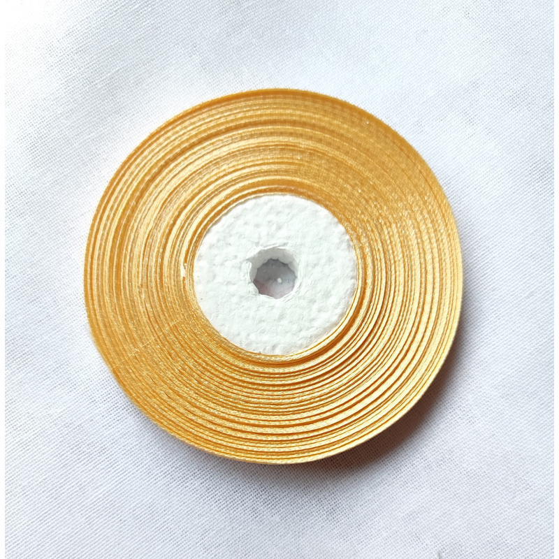 Стрічка атласна 6 мм 33м