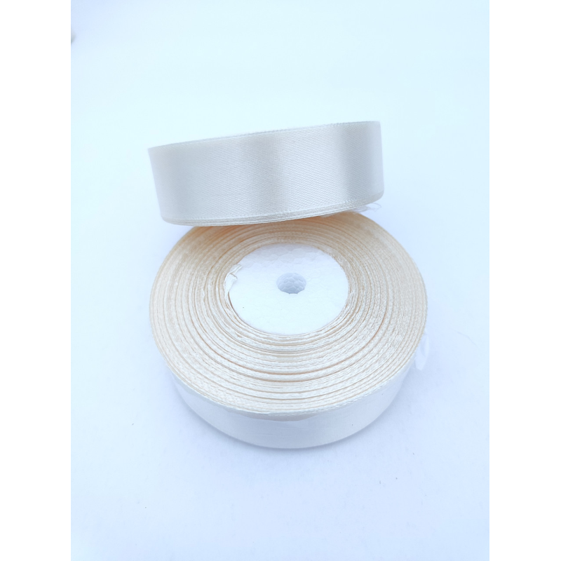 Атласна стрічка 2.5 см