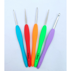 Гачок в“язальний № 1.5 мм резинова ручка