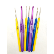 Гачок в“язальний № 1.5 мм пластикова ручка