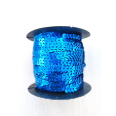 Паєтки на нитці