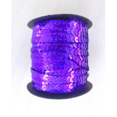 Паєтки на нитці