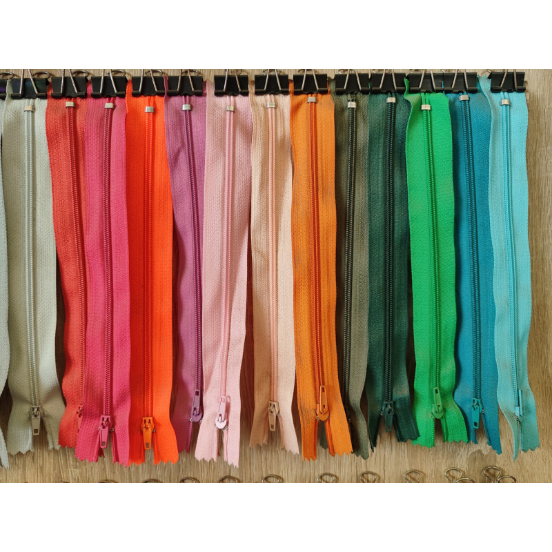 Блискавка №3  спіднична 18 см