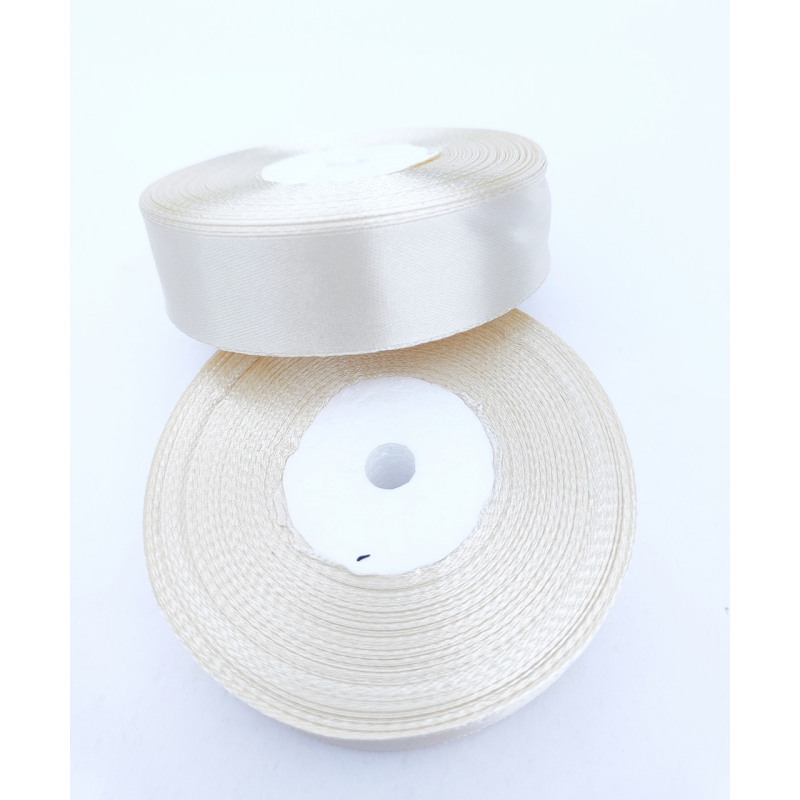 Атласна стрічка 2.5 см