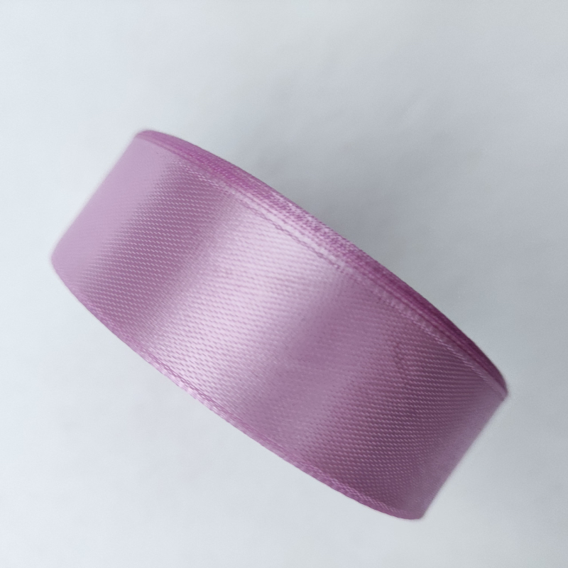 Атласна стрічка 2.5 см 33м