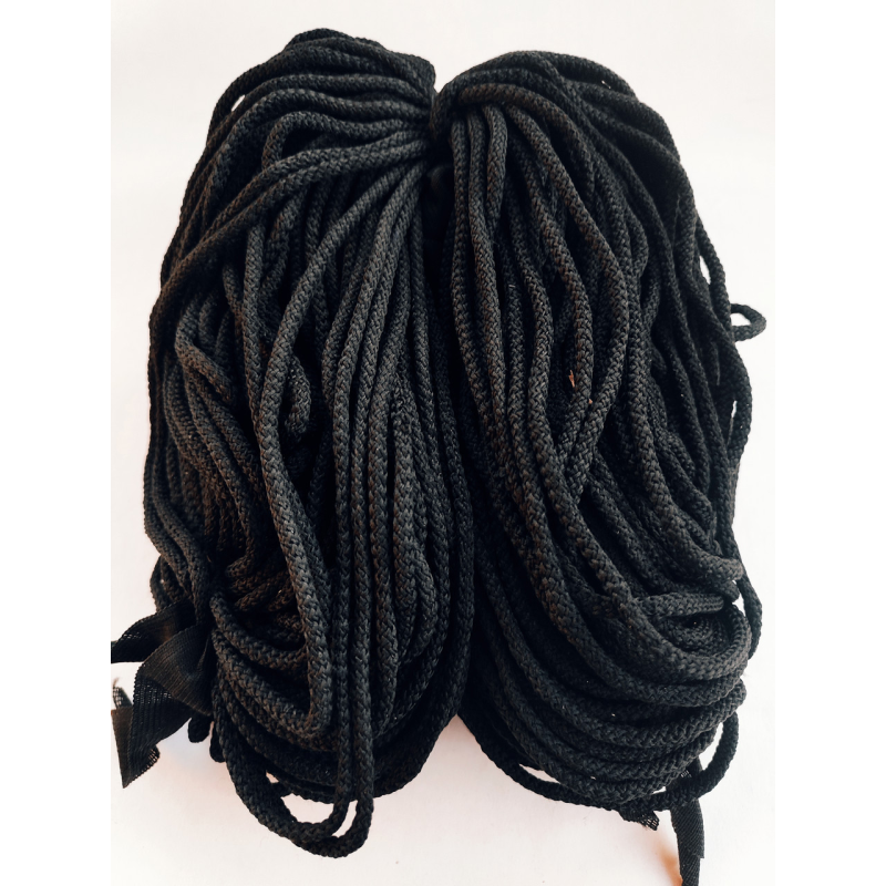 Шнур із сердечником 4 мм чорний