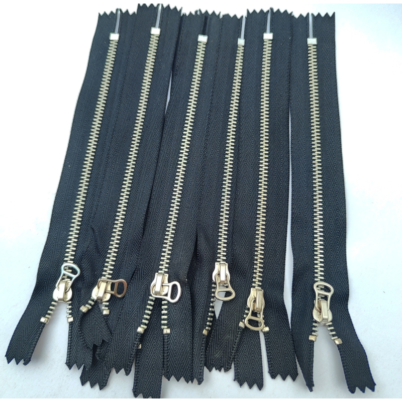 Блискавка джинсова 16 см нікель