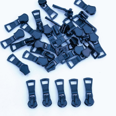 Бігунок трактор № 6 чорний посилений