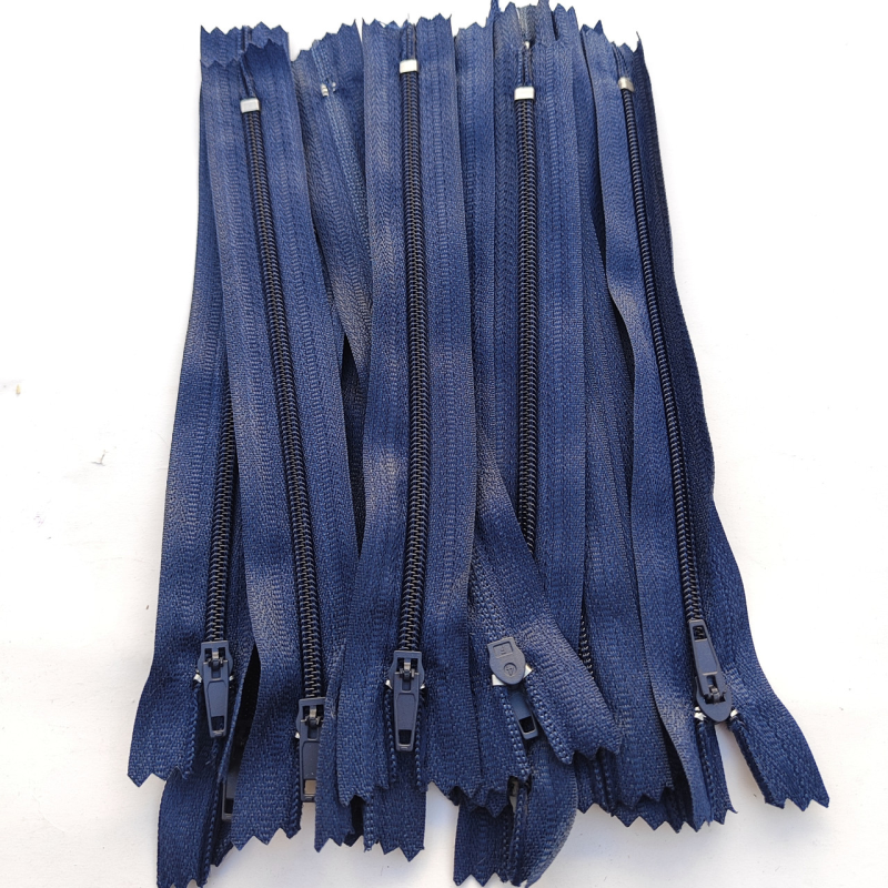 Блискавка брючна 18 см темно-синя