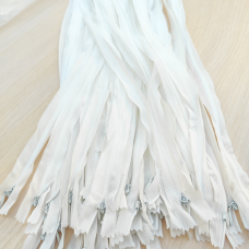 Блискавка потаємна 50 см 102 молоко біле