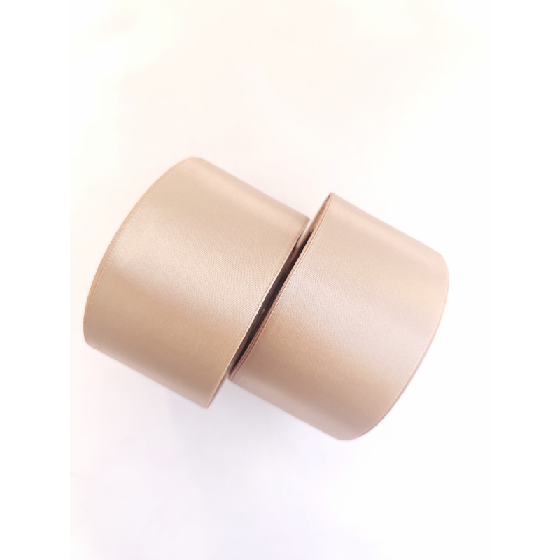 Атласна тасьма 5 см 23м бежева