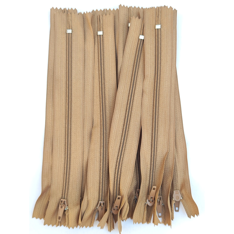 Блискавка брючна 18 см бежева