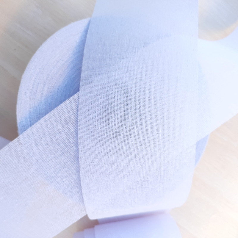 Люверсна стрічка клейова 10 см