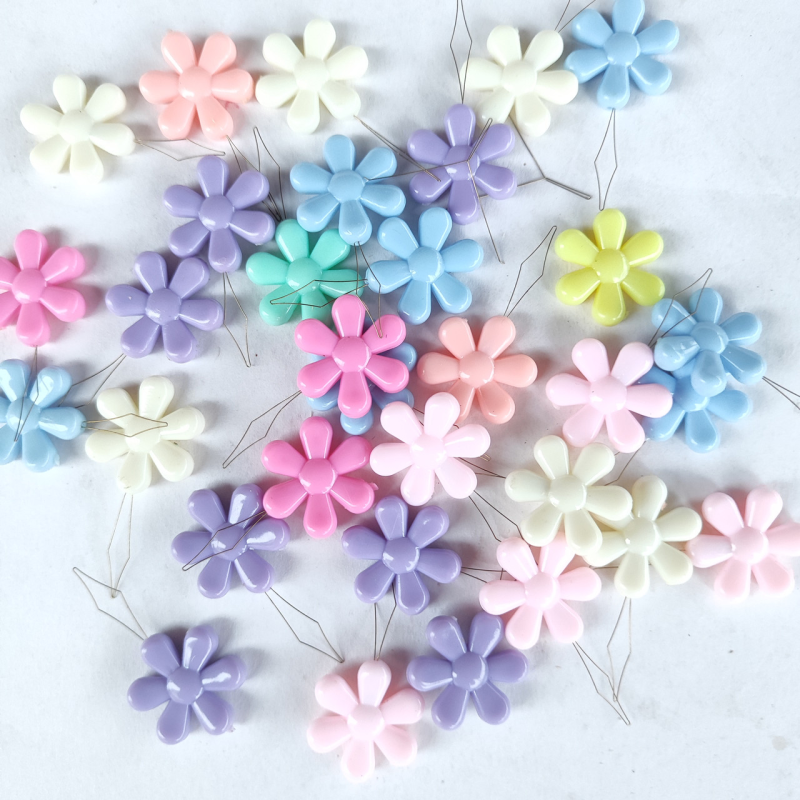 Ниткодіватель ручний пластиковий Ниткодіватель ручний пластиковий