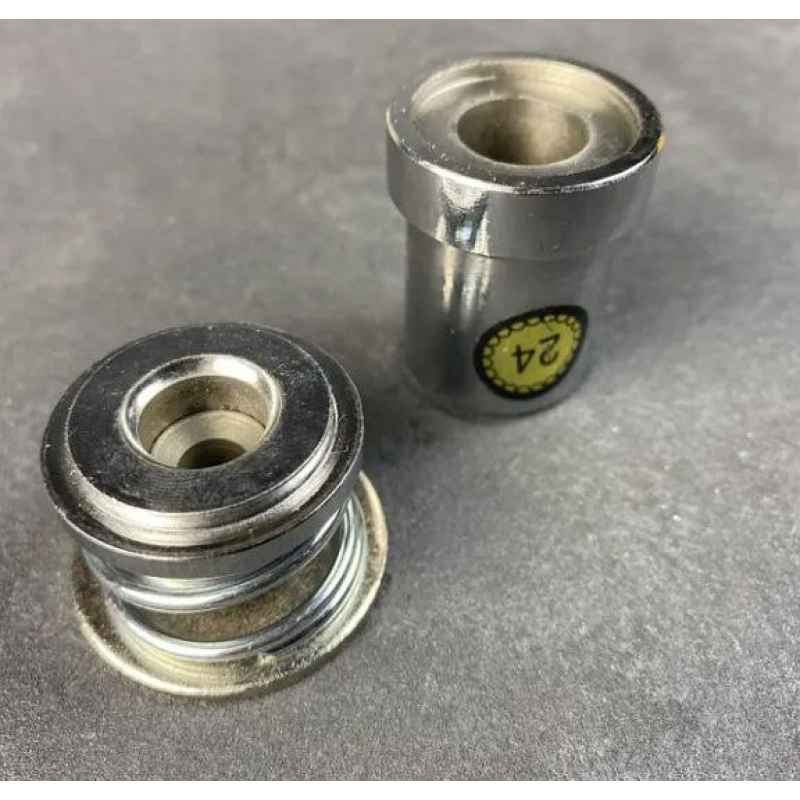 Матриця для гудзика под обтяжку